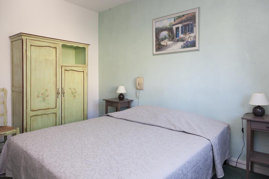 Logis Hotel Du Midi Salon-de-Provence Exteriér fotografie