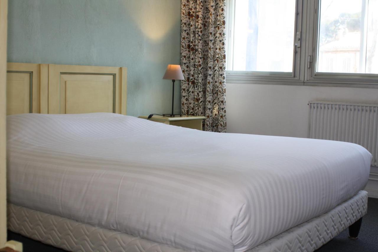 Logis Hotel Du Midi Salon-de-Provence Exteriér fotografie